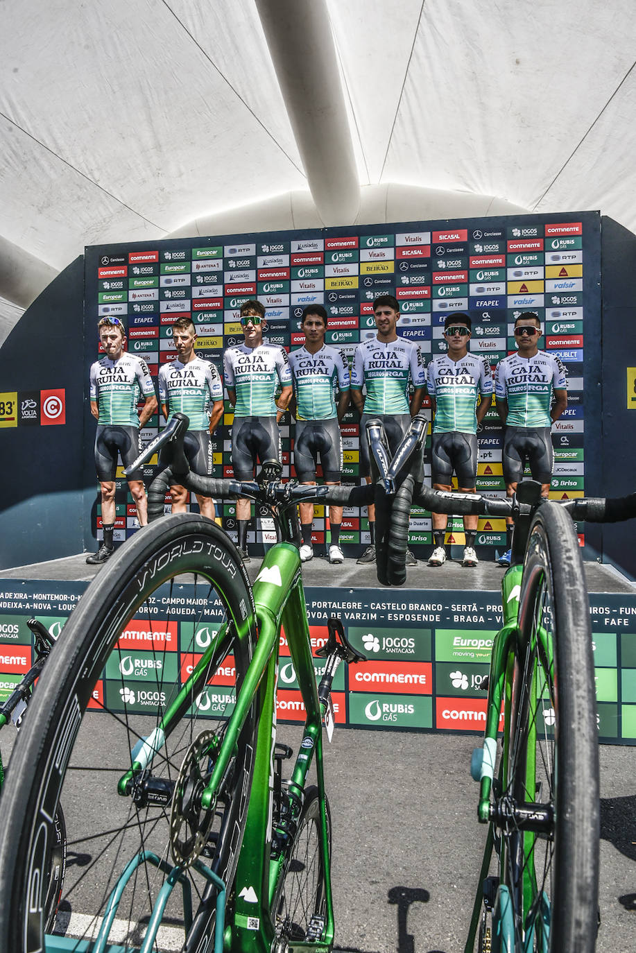 Fotos: La Vuelta a Portugal pasa por Badajoz