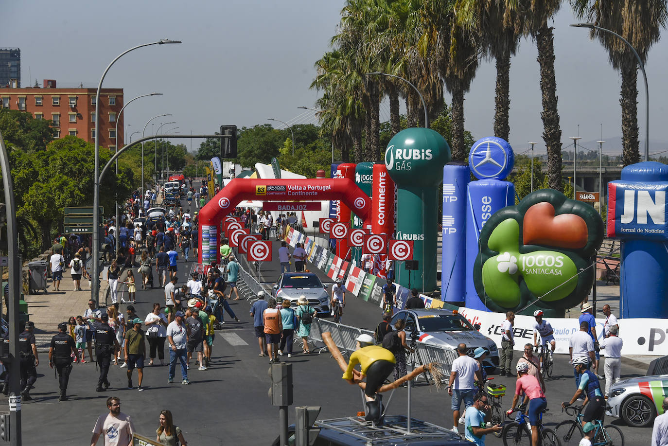 Fotos: La Vuelta a Portugal pasa por Badajoz
