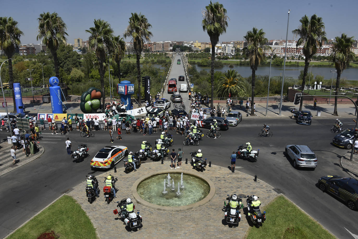 Fotos: La Vuelta a Portugal pasa por Badajoz