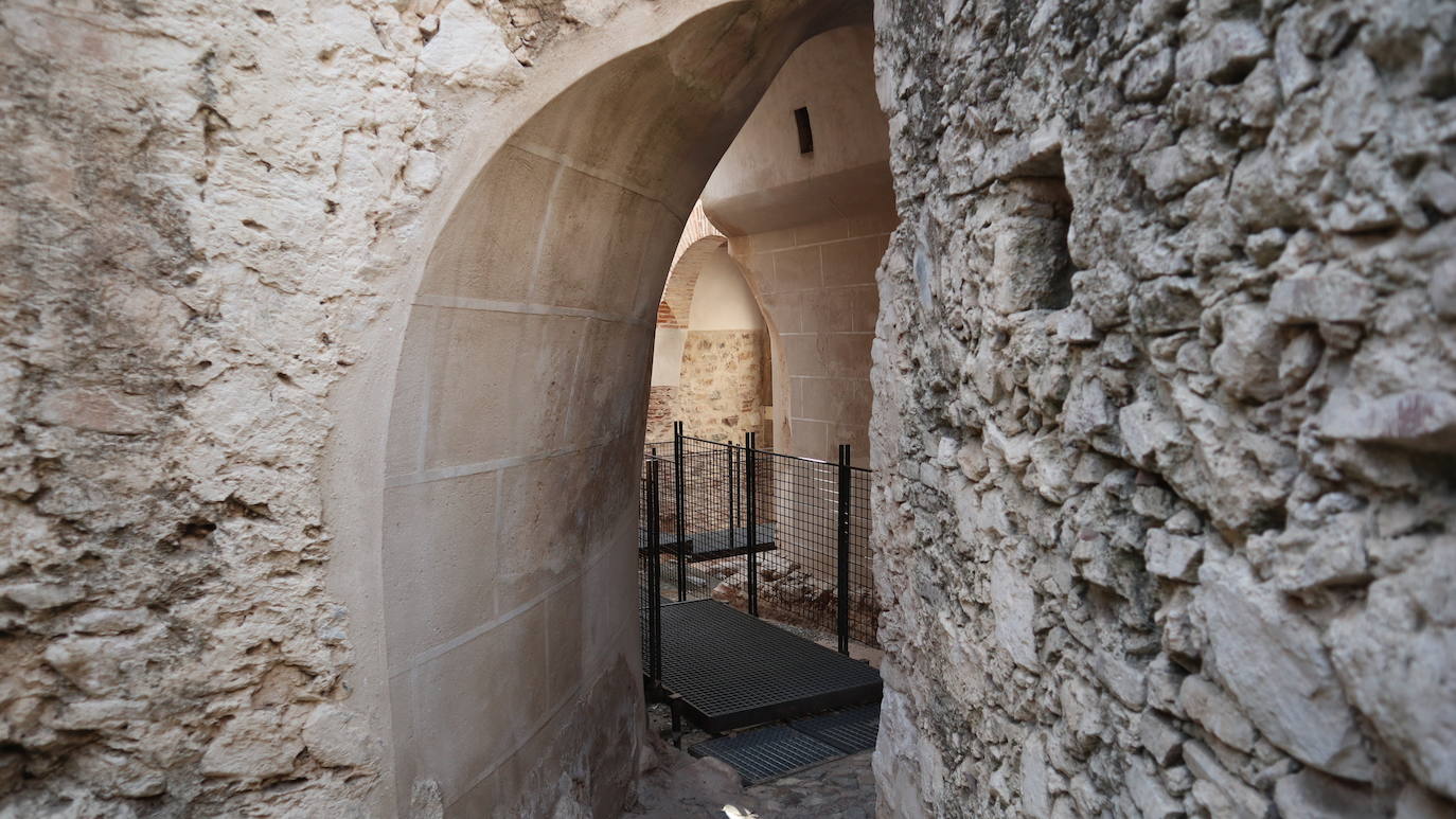 Pasadizos en la Alcazaba. 