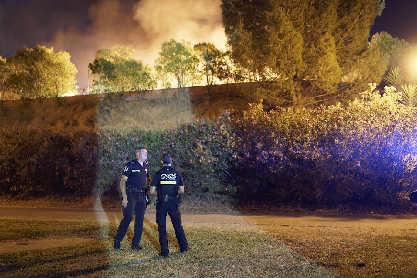 Fotos: Imágenes del espectacular incendio frente al acueducto de Los Milagros de Mérida