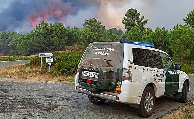 La Benemérita, en el incendio declarado el pasado día 10 en Torre de don Miguel. 