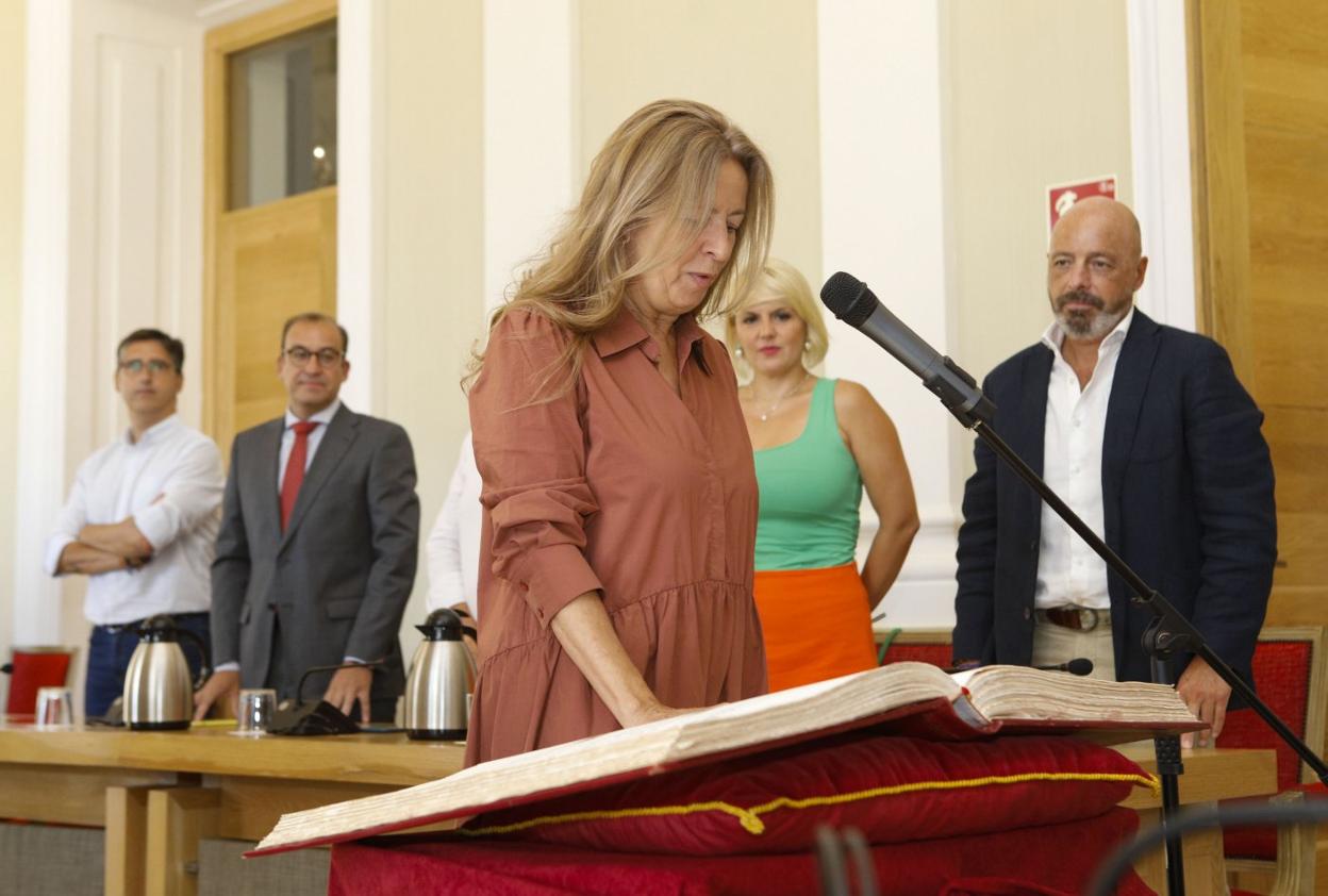 Marisa Caldera regresa al Ayuntamiento de Cáceres