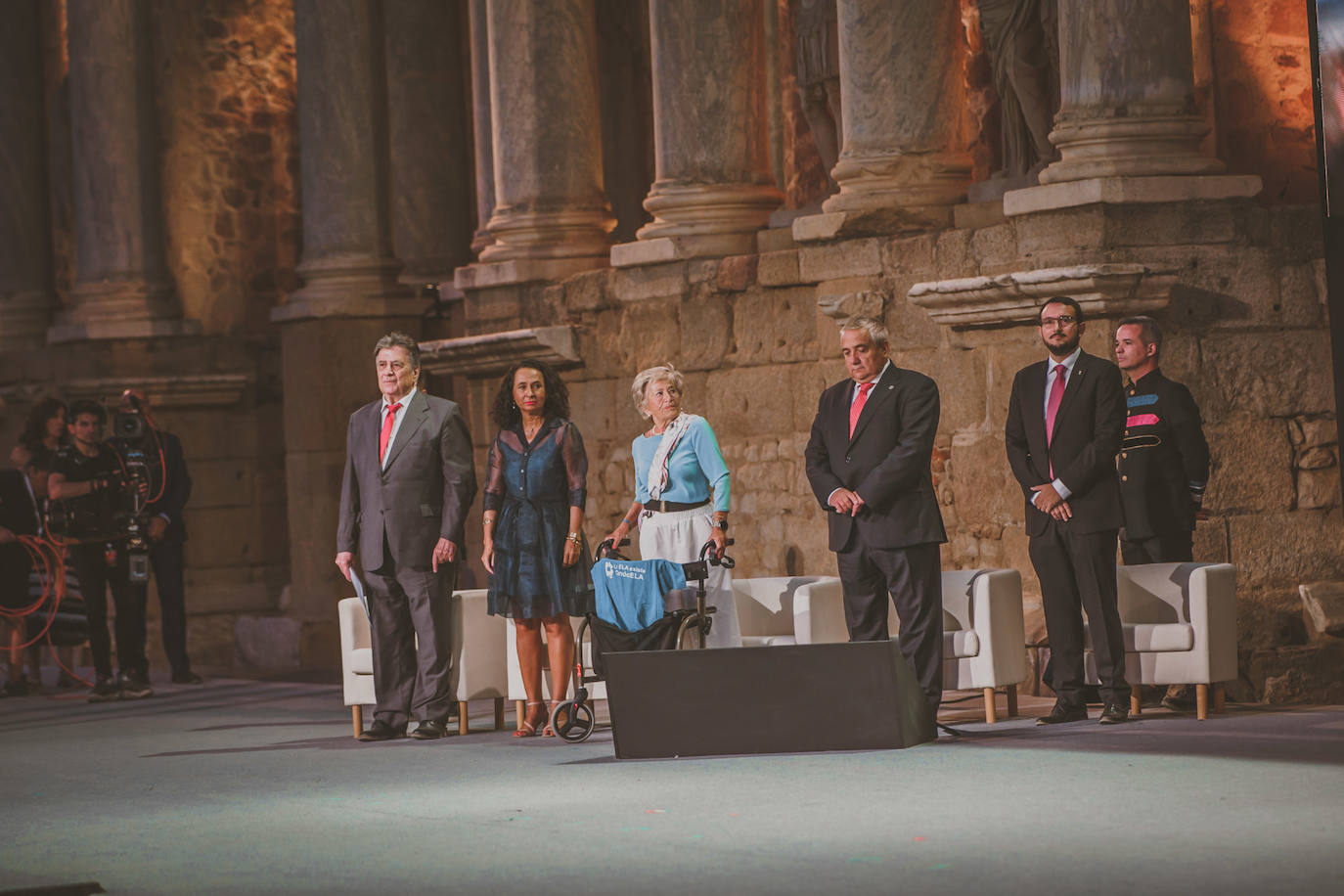 Fotos: Acto de entrega de las Medallas de Extremadura en el Teatro Romano