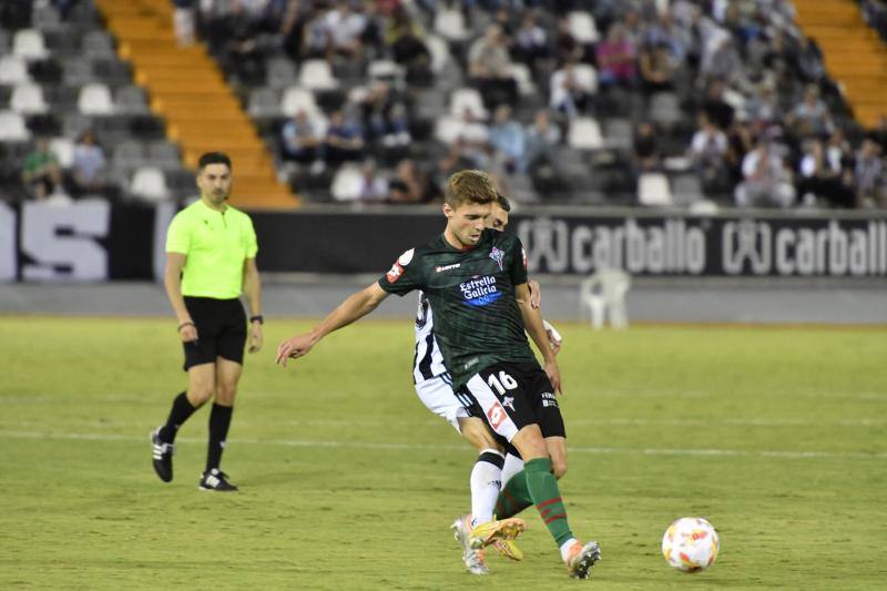 Fotos: Las mejores imágenes del Badajoz-Racing de Ferrol