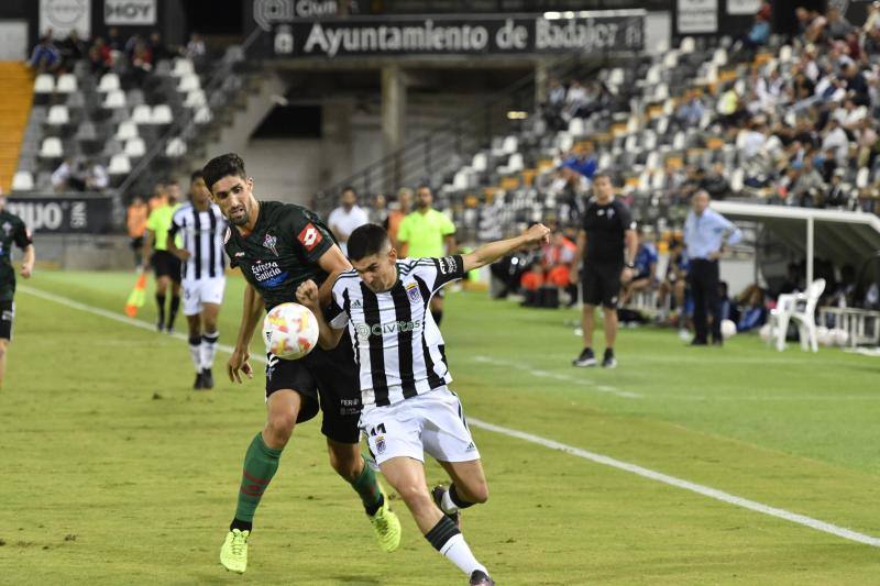 Fotos: Las mejores imágenes del Badajoz-Racing de Ferrol