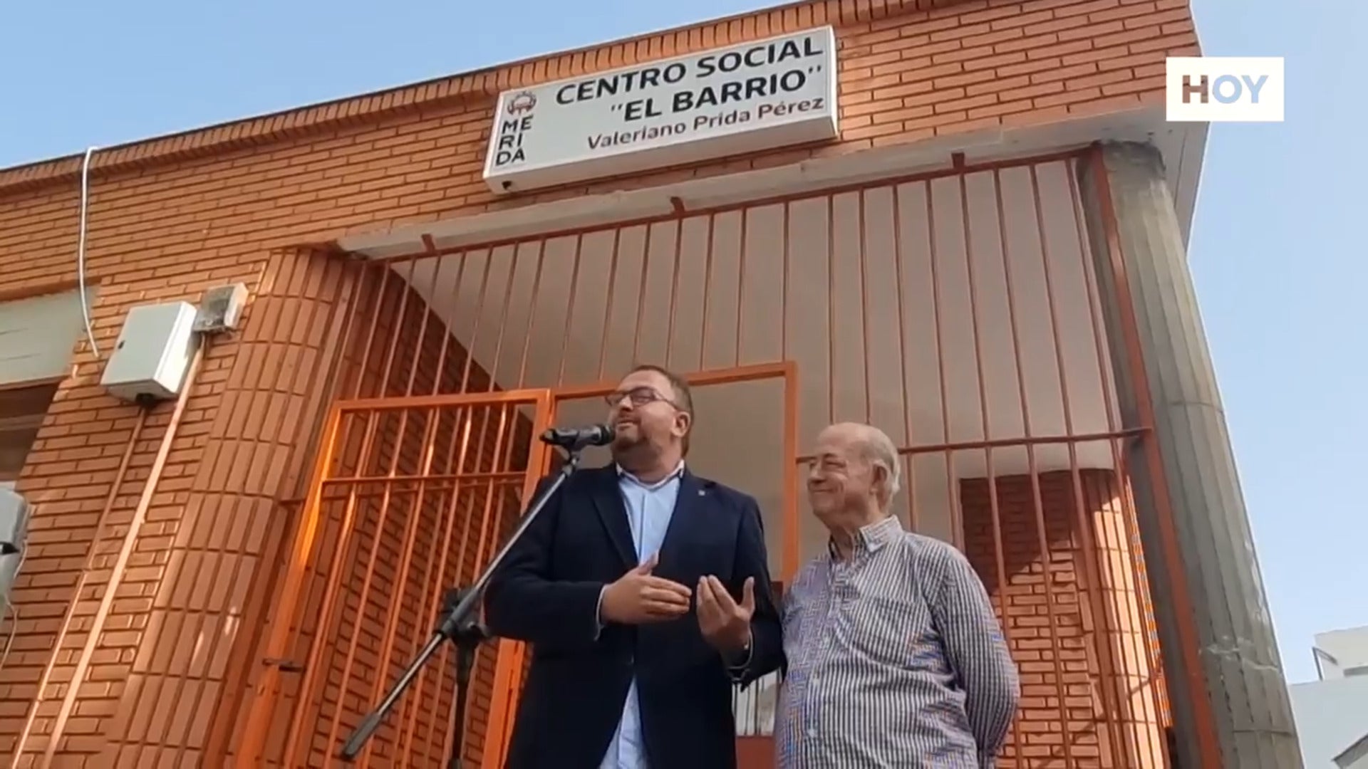 El local de 'El Barrio' lleva ya lleva el nombre de Valeriano Prida