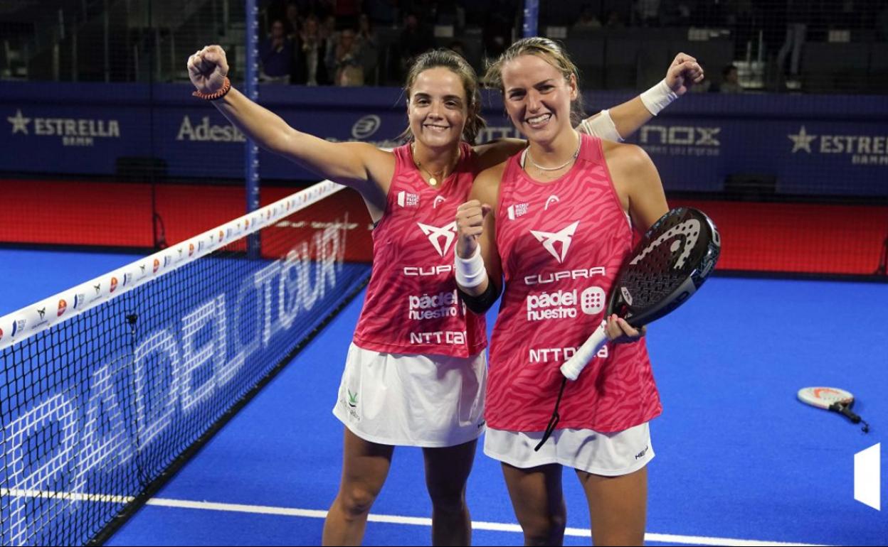 Paula Josemaría y Ariana Sánchez tras ganar el Master de Madrid como números 1 del ranking. 