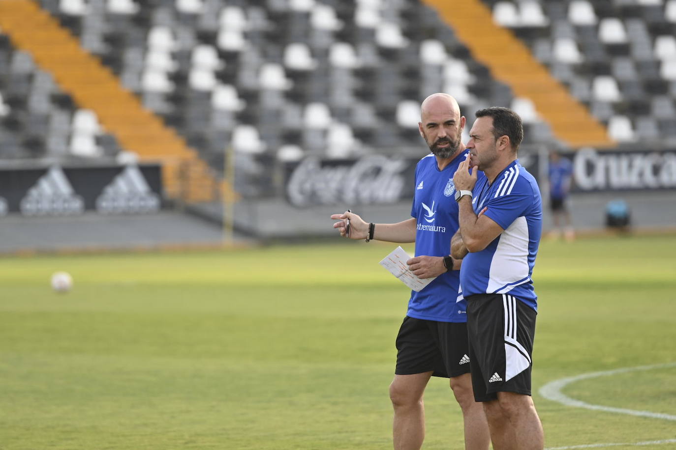 Fotos: Imágenes del entrenamiento del Badajoz