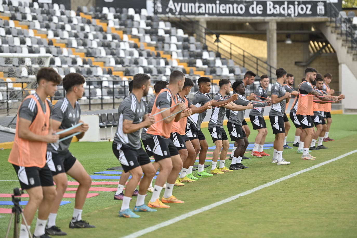 Fotos: Imágenes del entrenamiento del Badajoz