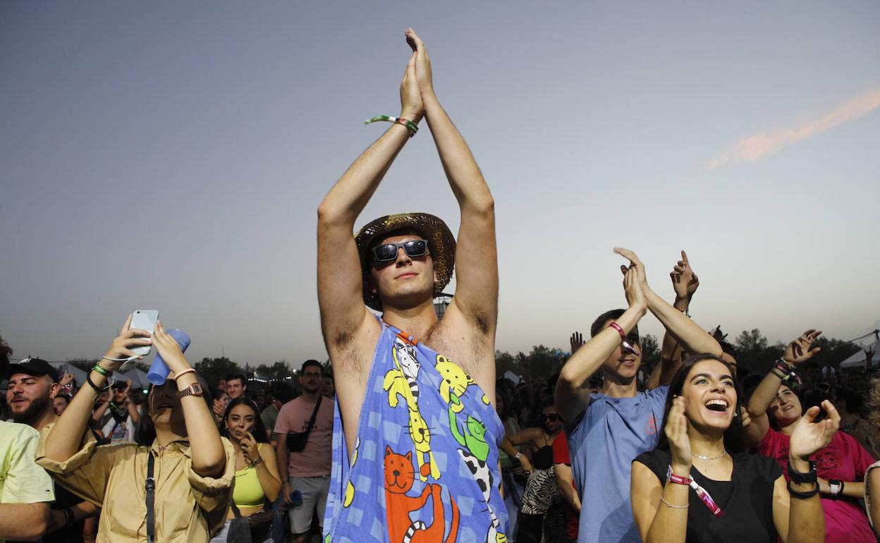 Público en Extremúsika el viernes al anochecer. 