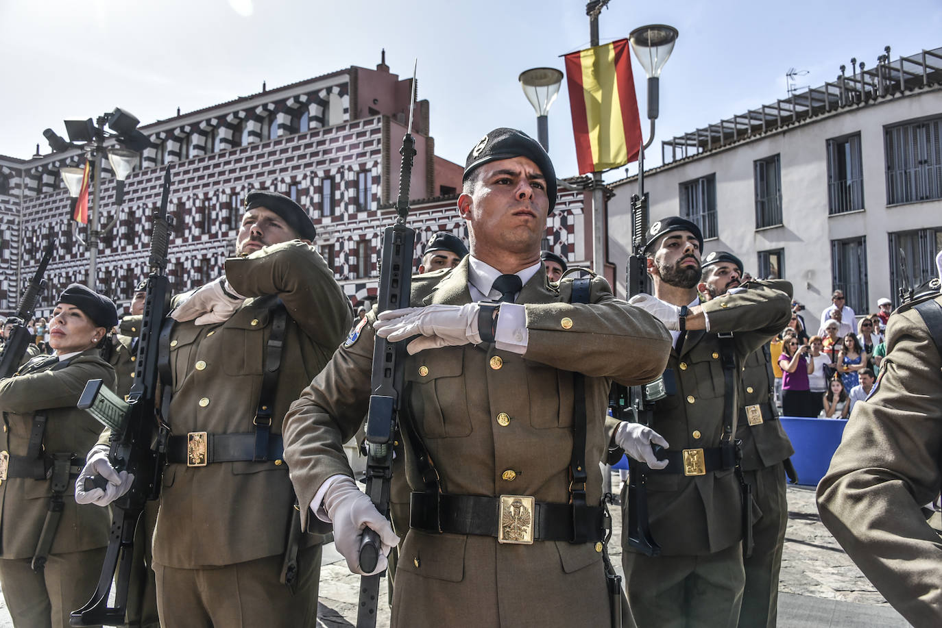 Fotos: La jura de bandera civil en Badajoz, en imágenes