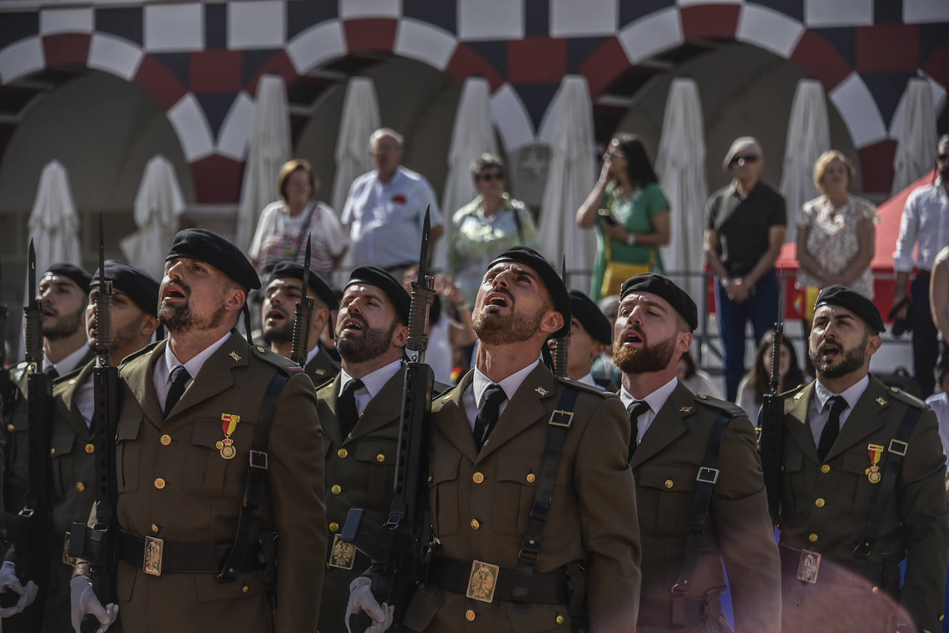 Fotos: La jura de bandera civil en Badajoz, en imágenes