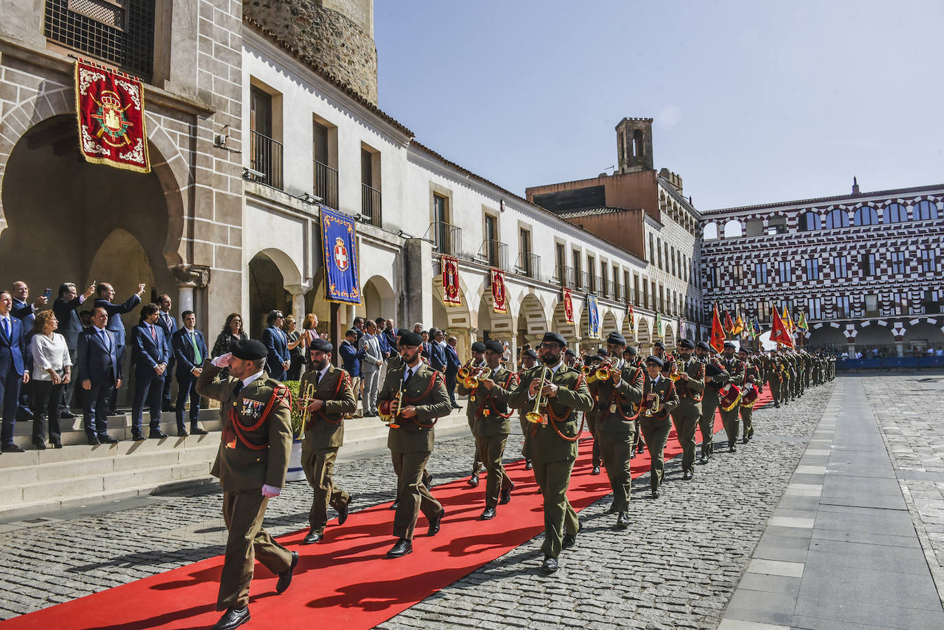 Fotos: La jura de bandera civil en Badajoz, en imágenes