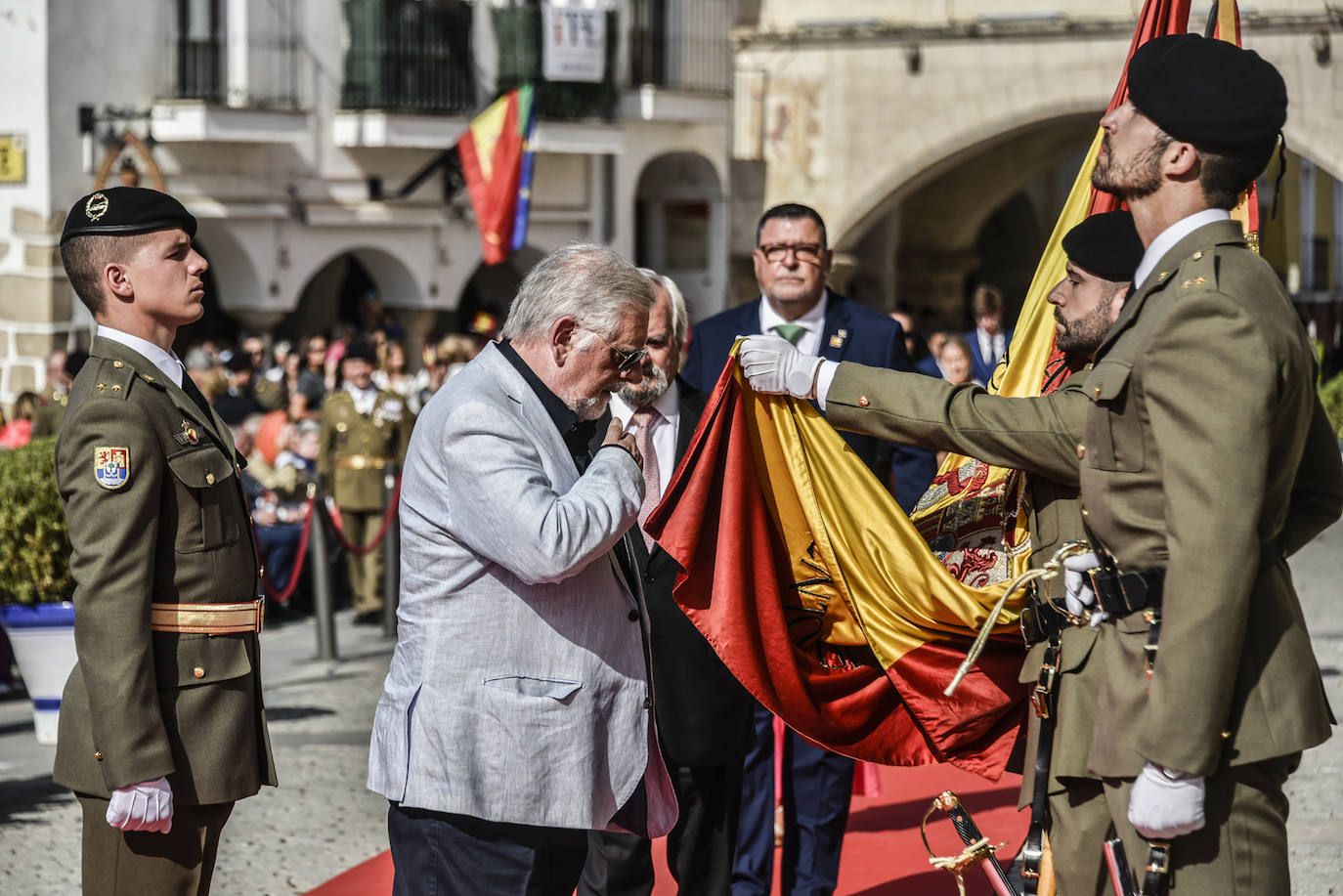 Fotos: La jura de bandera civil en Badajoz, en imágenes