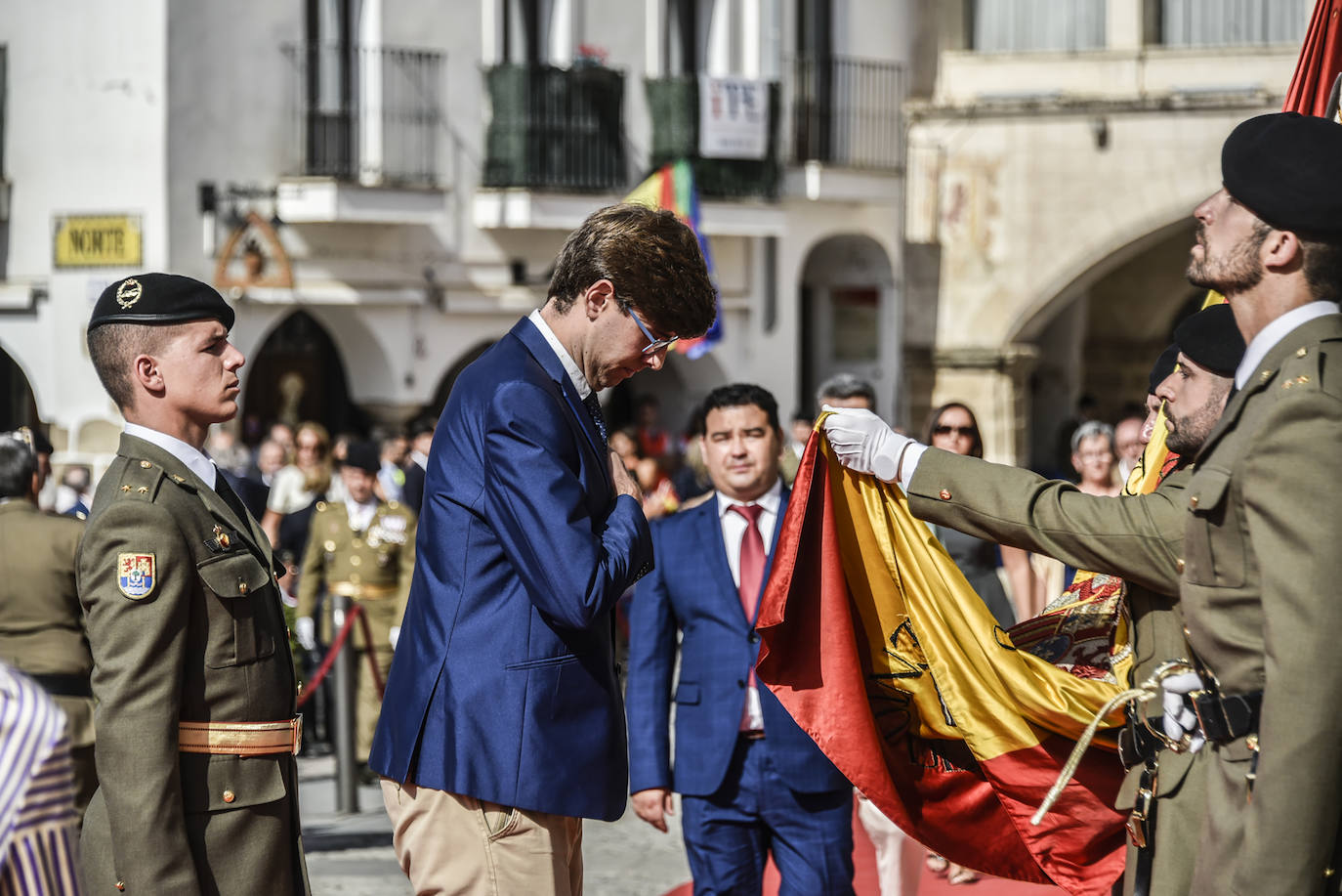 Fotos: La jura de bandera civil en Badajoz, en imágenes