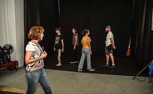 Taller celebrado el sábado por la tarde en la sala La Idiota, en el Casco Antiguo de Badajoz. 