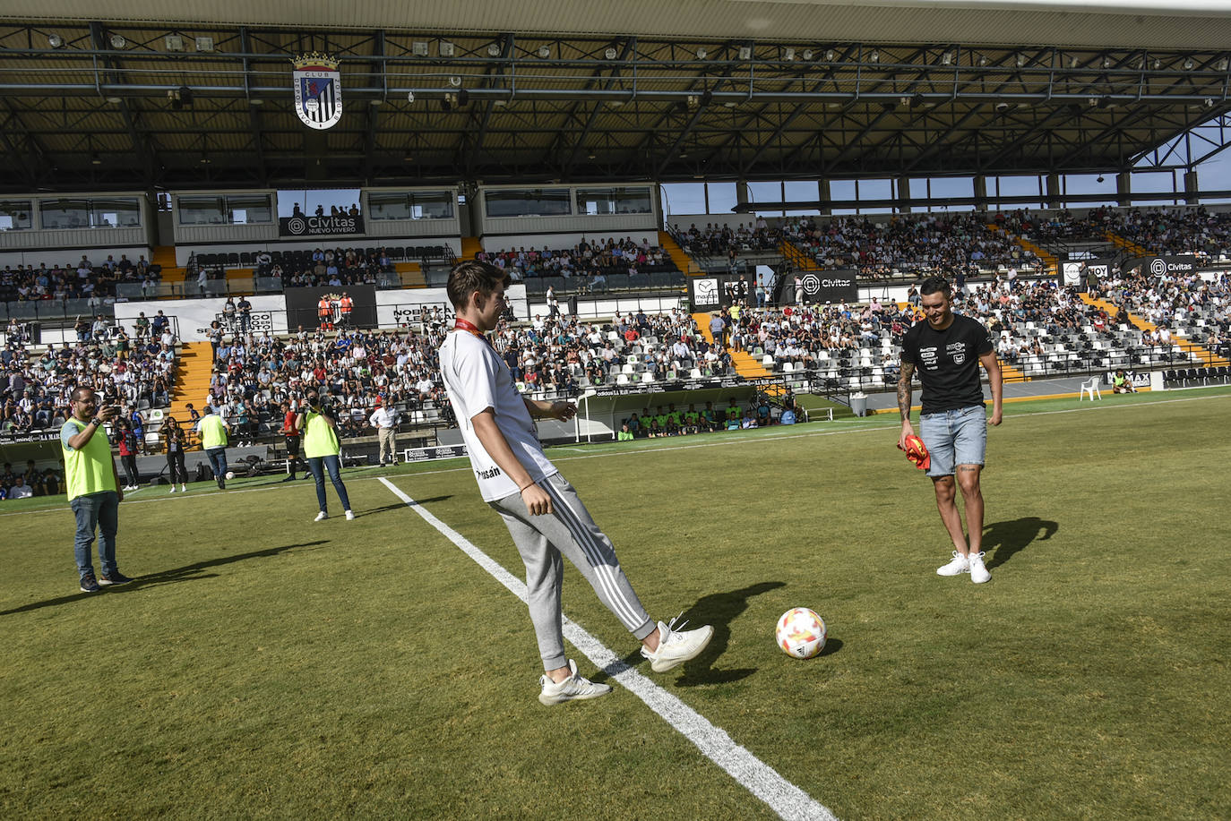 Fotos: El partido Badajoz-Ceuta, en imágenes