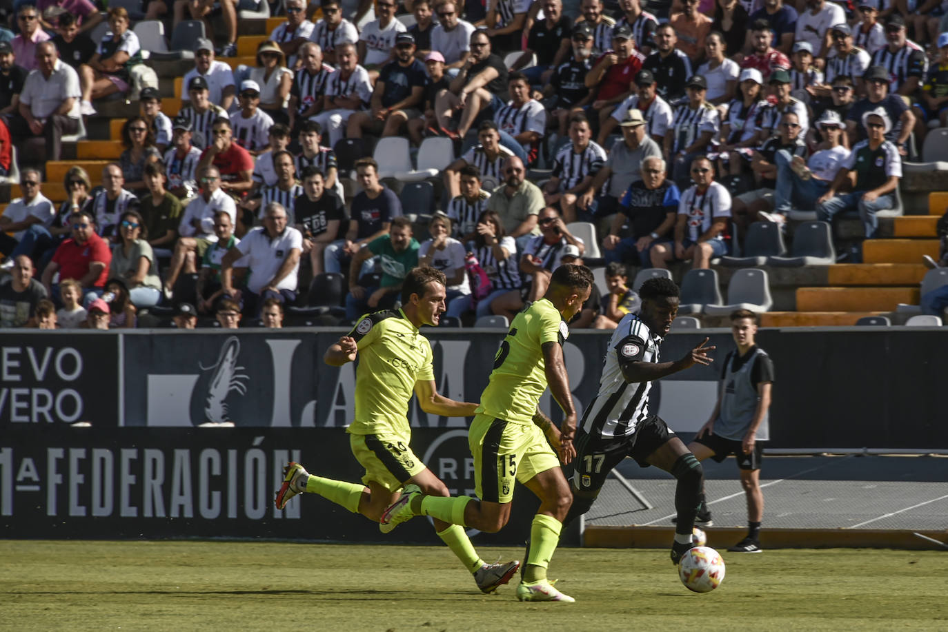 Fotos: El partido Badajoz-Ceuta, en imágenes