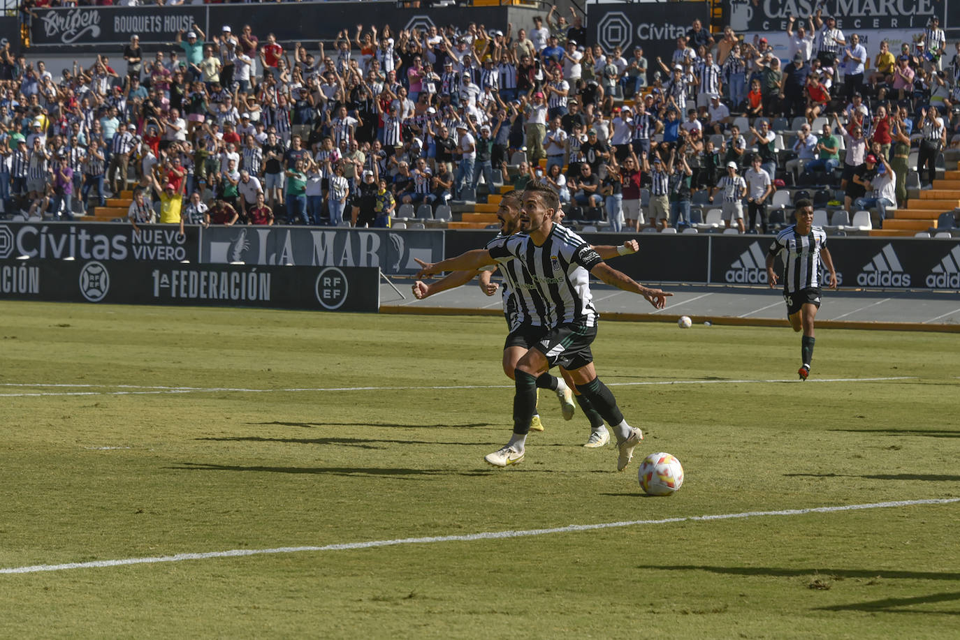 Fotos: El partido Badajoz-Ceuta, en imágenes