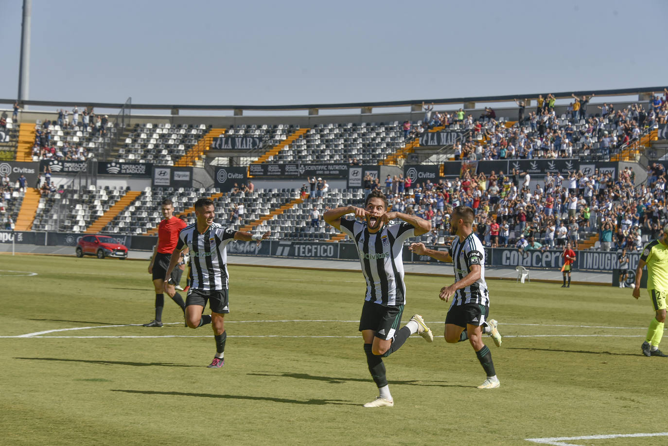 Fotos: El partido Badajoz-Ceuta, en imágenes