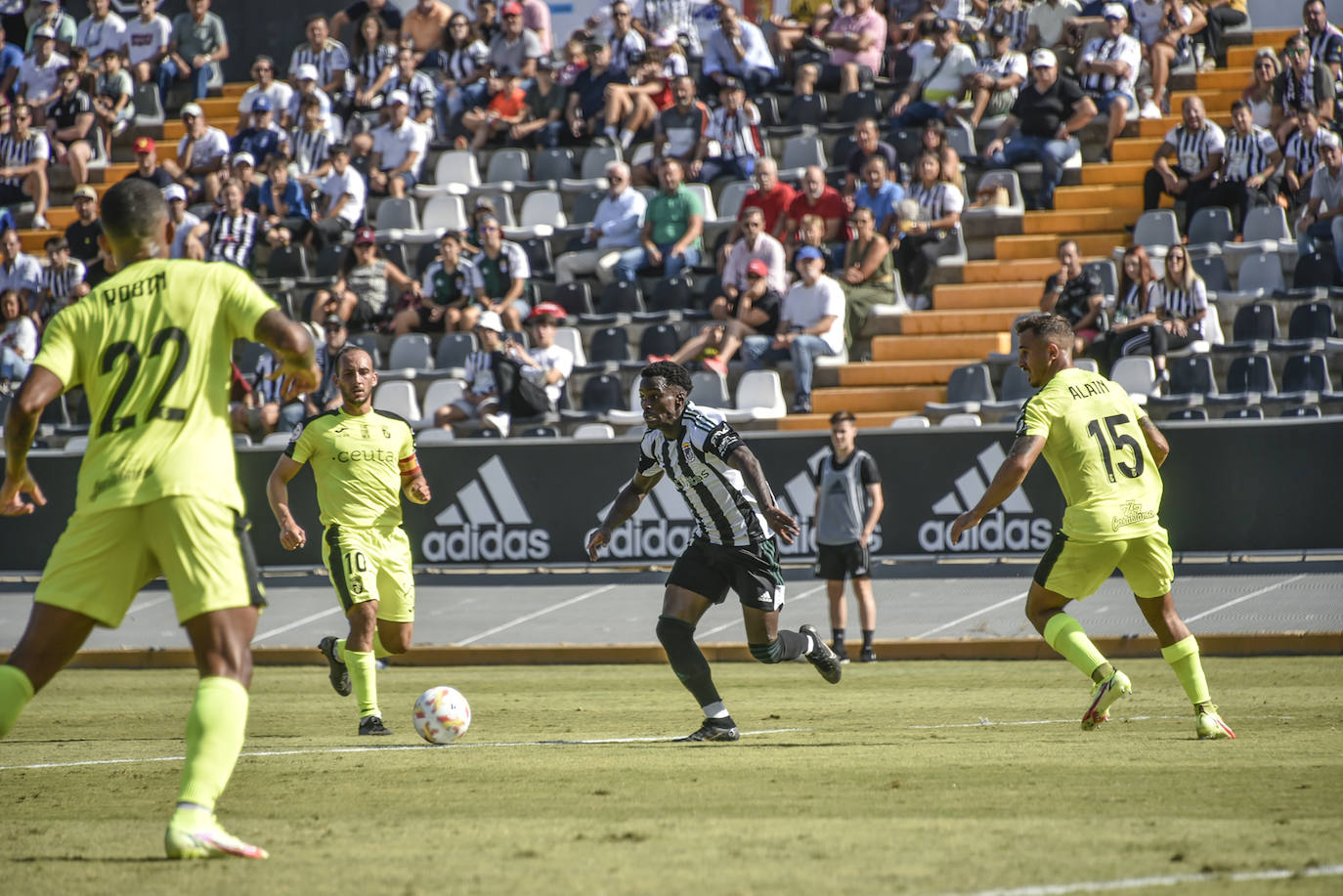 Fotos: El partido Badajoz-Ceuta, en imágenes