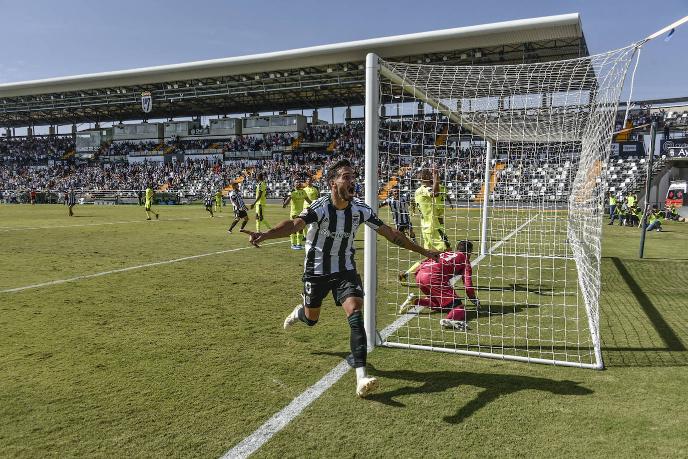 Fotos: El partido Badajoz-Ceuta, en imágenes