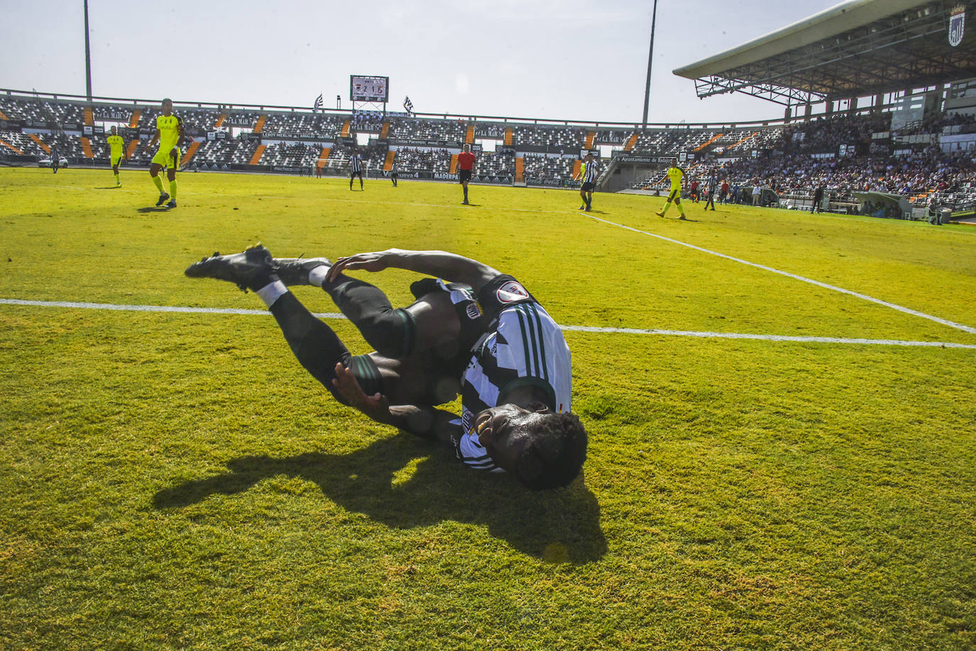 Fotos: El partido Badajoz-Ceuta, en imágenes