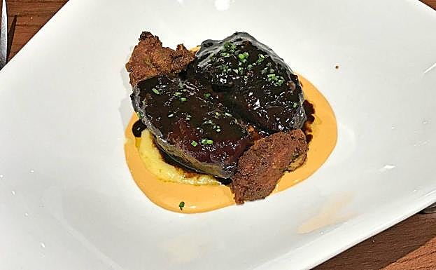 Carbonada de carrillera.