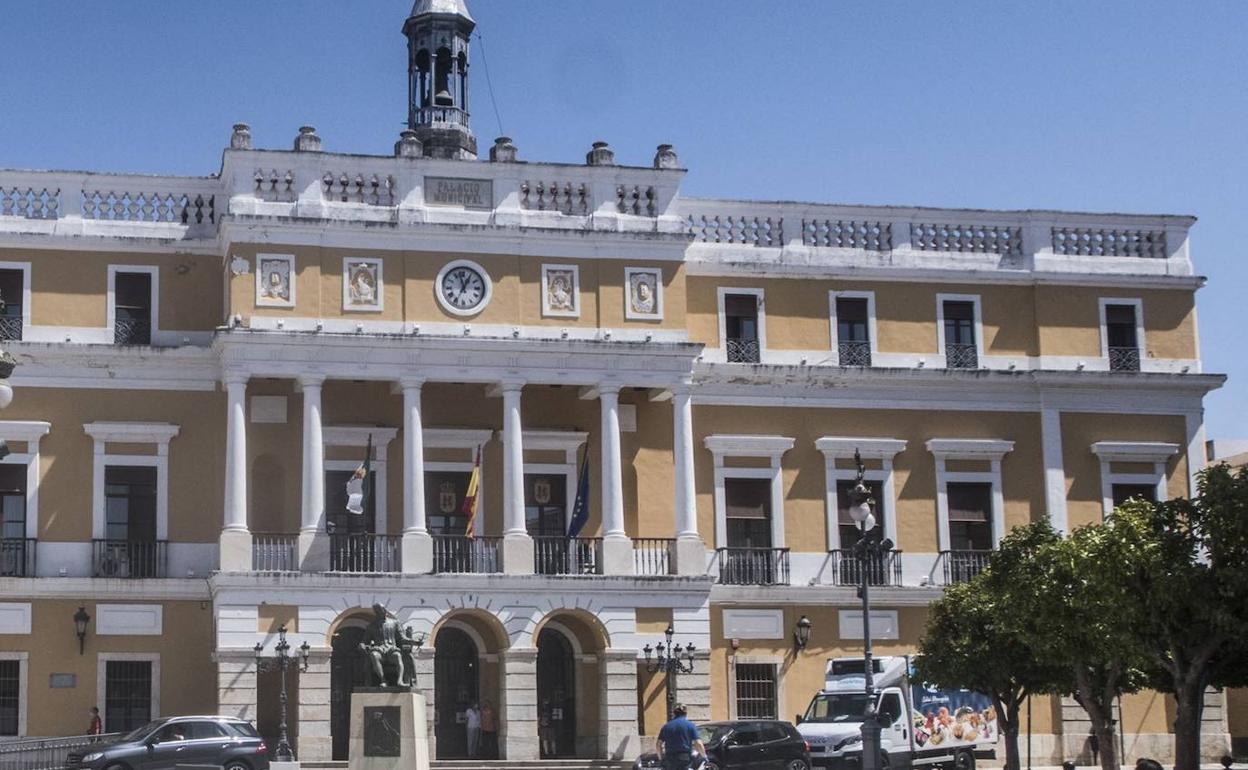 Fachada del Ayuntamiento de Badajoz.