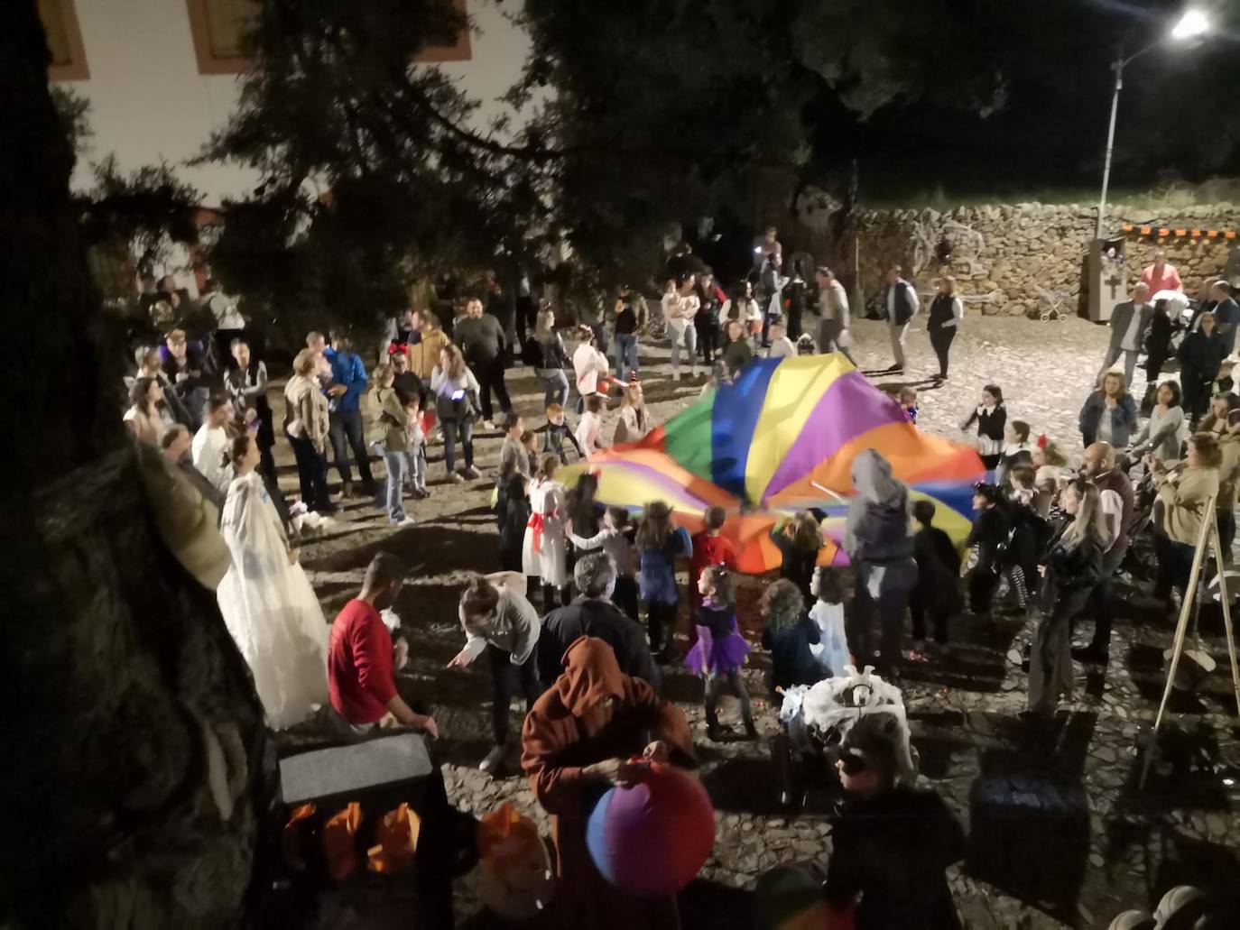 La calle Venero y su entorno acogieron las activiadades de 'Noche de Ánimas' 2022. 