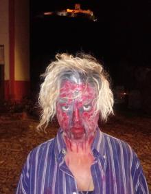 Imagen secundaria 2 - Disfraces adultos premiados en el concurso organizado por la Asociación Cultural 'Amigos de Alconchel'. 