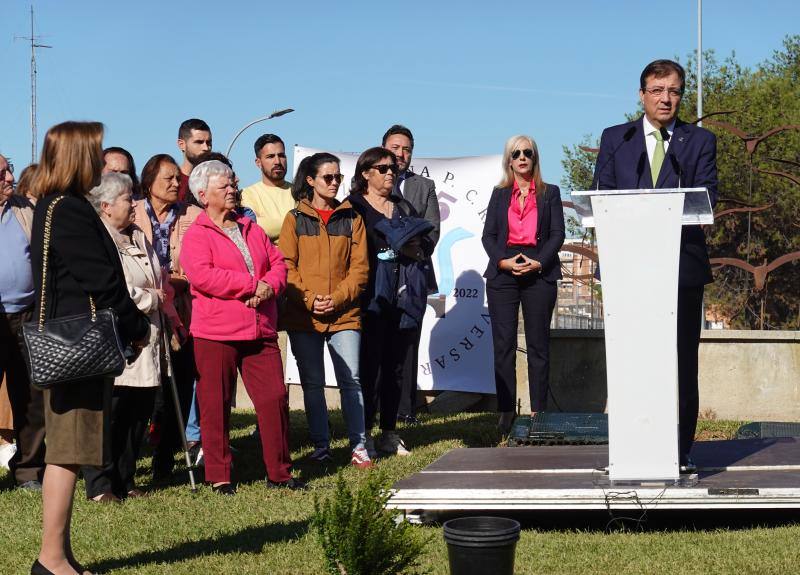 Fotos: Homenaje a las víctimas de la riada de Badajoz