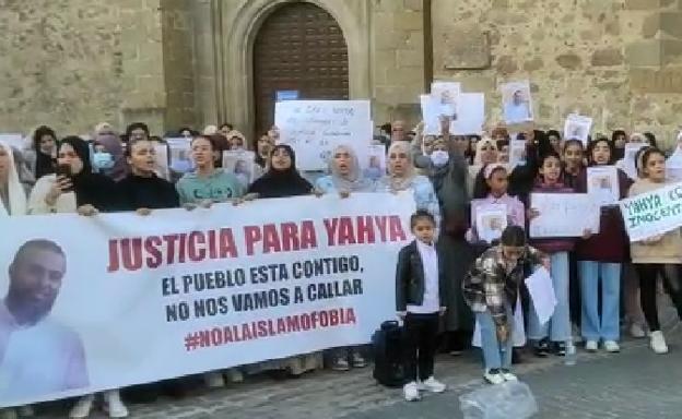 La comunidad islámica de Talayuela vuelve a exigir «justicia» para su líder expulsado a Marruecos