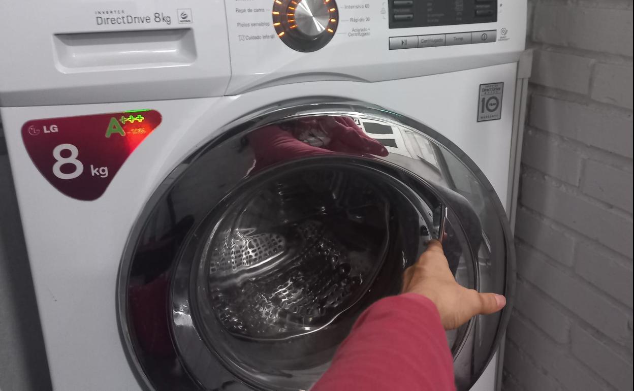 Tarifa luz 2022: El precio de la luz baja este martes: estas son las horas más caras y baratas