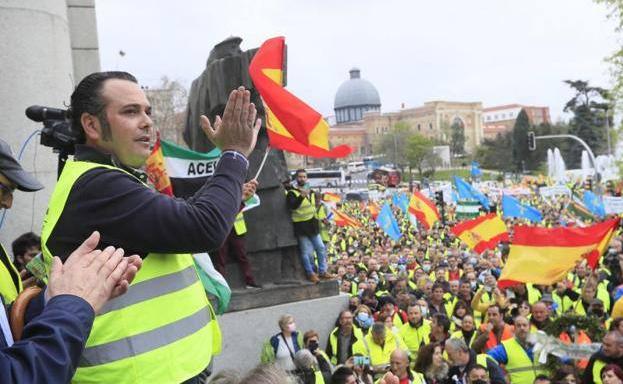 El líder de la Plataforma para la Defensa del Transporte, Manuel Hernández, en la huelga del pasado marzo. 