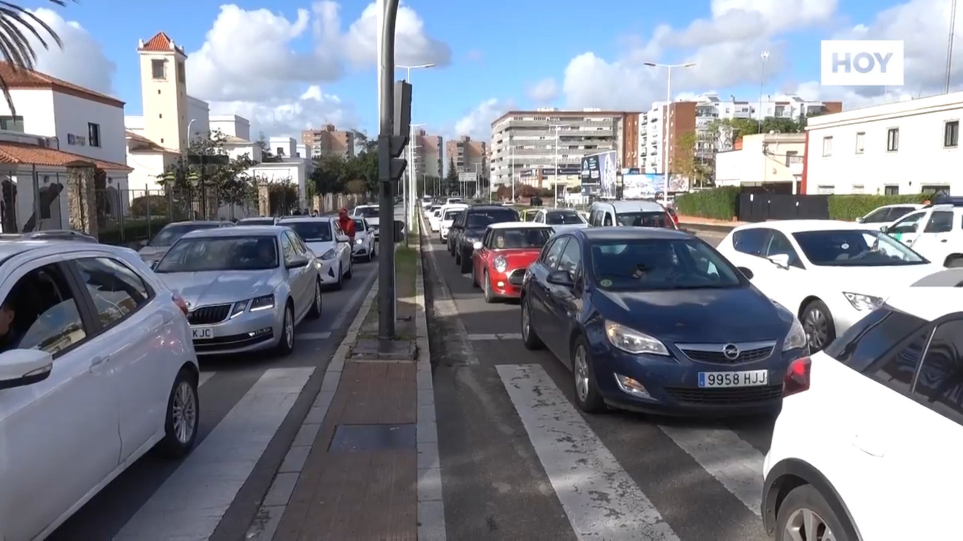 Tres zonas concentran los atascos en Badajoz