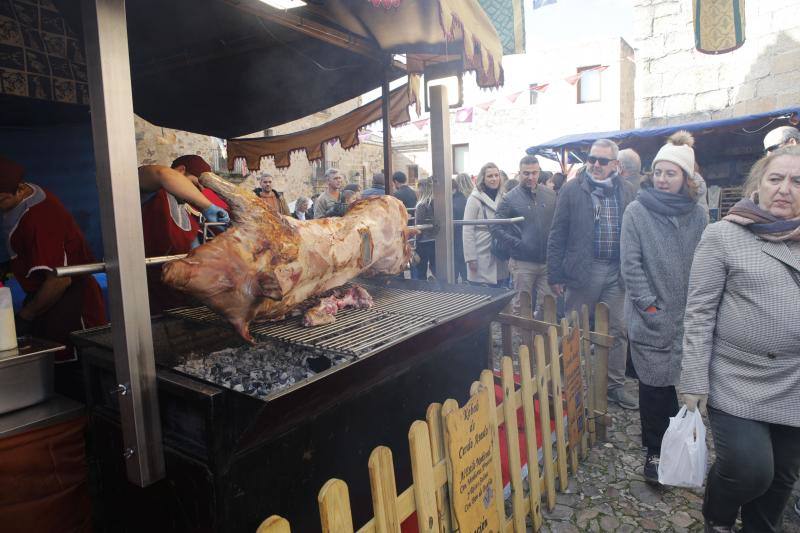 Fotos: El Mercado Medieval de Cáceres, ante su jornada más multitudinaria