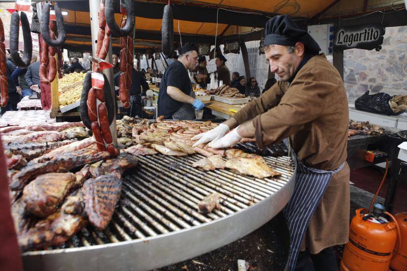 Fotos: El Mercado Medieval de Cáceres, ante su jornada más multitudinaria