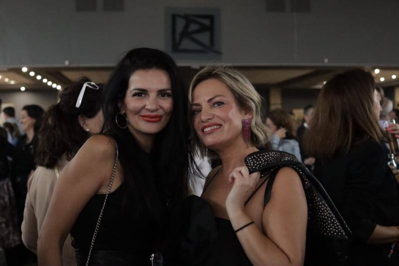 Fotos: ¿Conoces a los asistentes de la fiesta de los noventa en Badajoz?