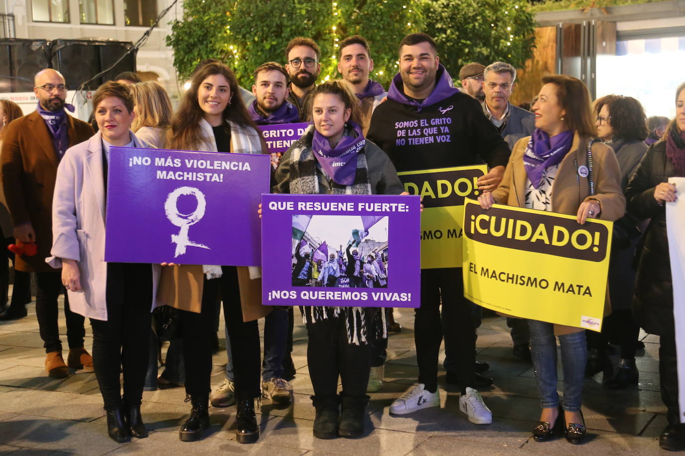 Fotos: Manifestaciones contra la violencia machista en Extremadura