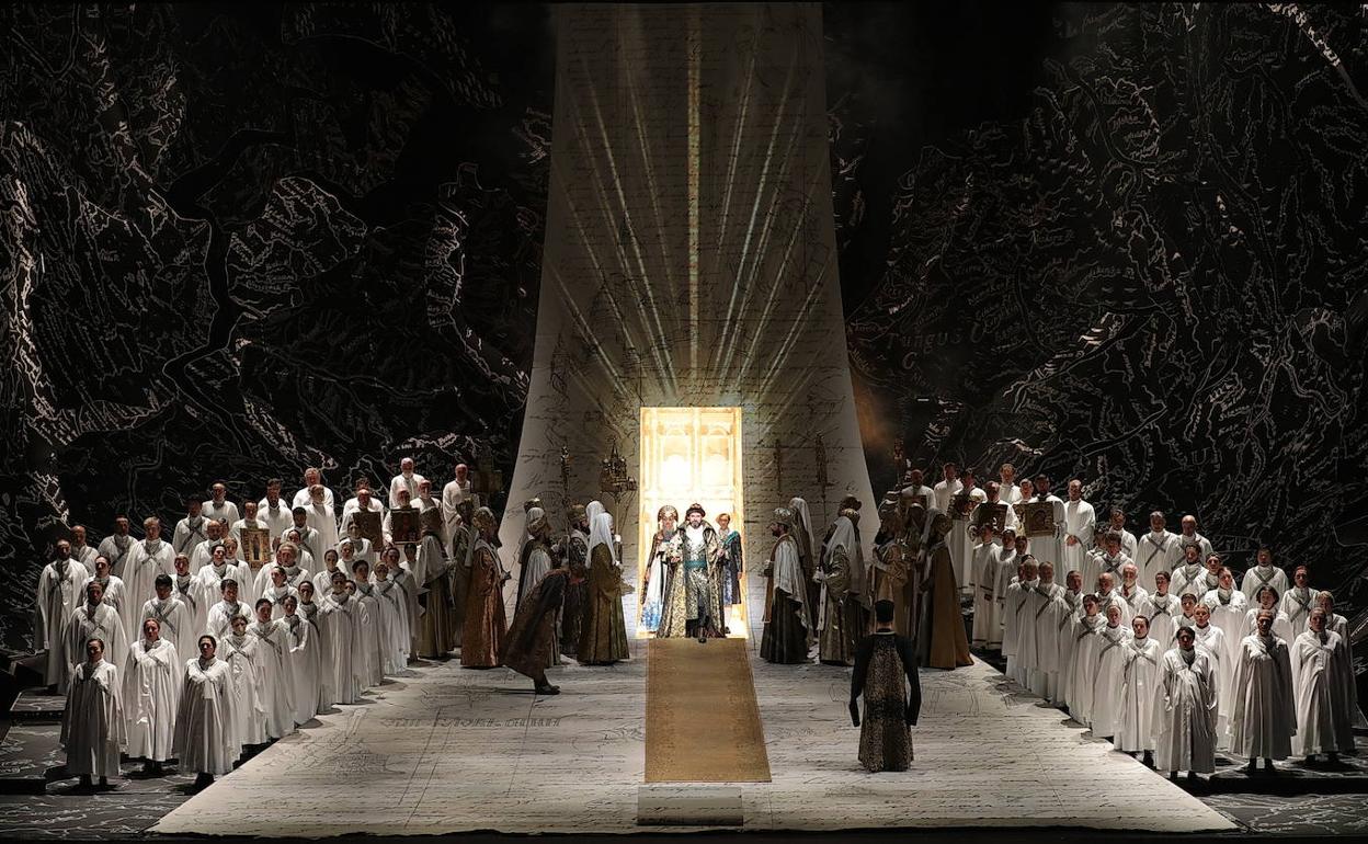 Escena de 'Boris Godunov', que aborda las luchas de poder en el Imperio Ruso a partir de una obra de Pushkin.