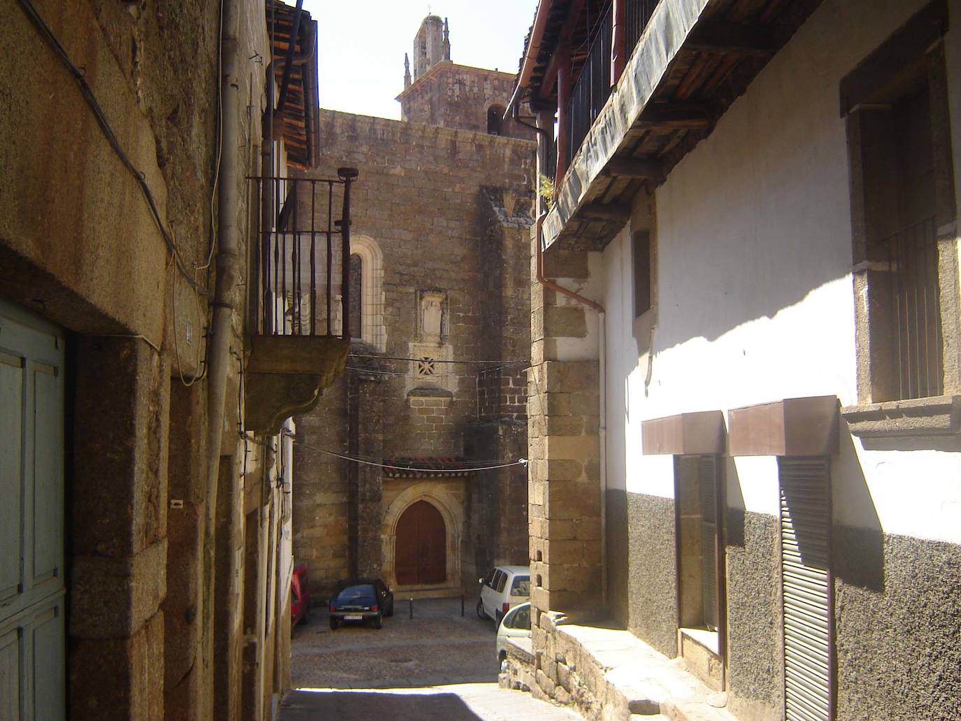 Cuando ocurrió el parricidio, en 1981, Gata tenía 2.345 habitantes. Ahora son 1.413 los vecinos.