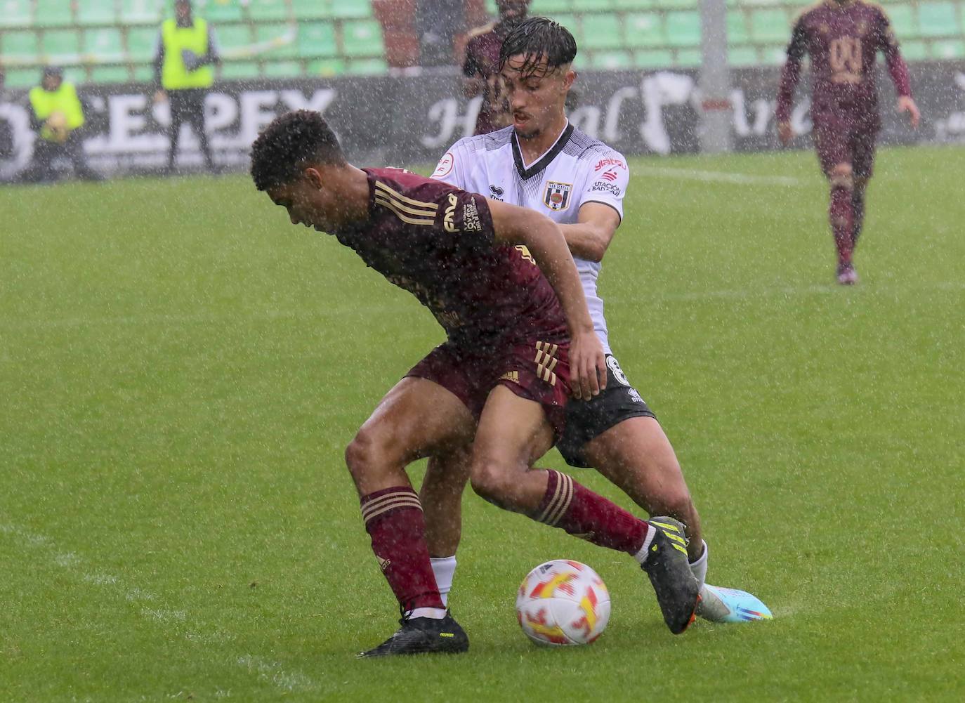 Fotos: Las mejores imágenes del Mérida-Badajoz