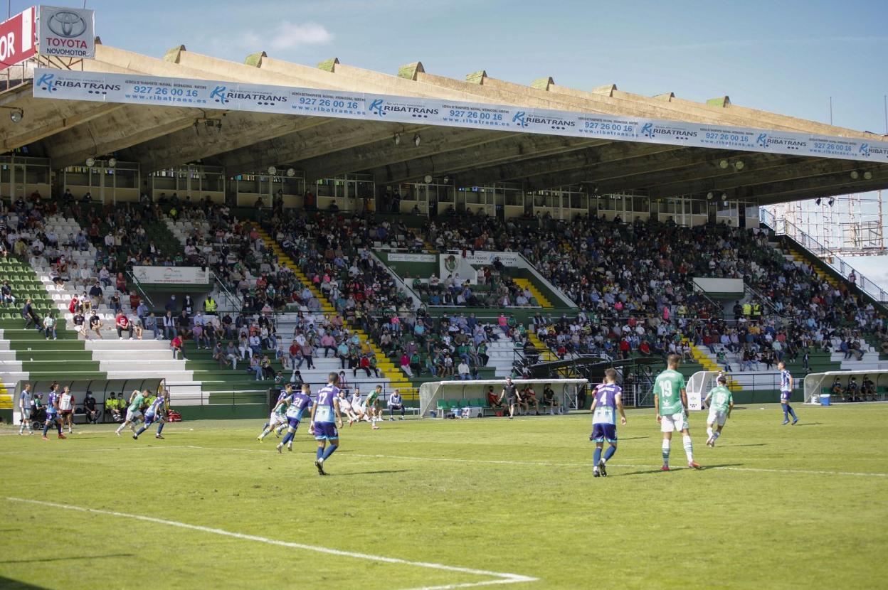 Derbi de la pasada campaña en el Príncipe Felipe. 