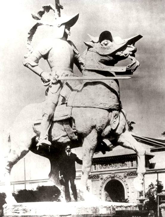 La estatua de Lima mide 6,60 metros.