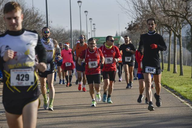 Fotos: Búscate en la San Silvestre pacense