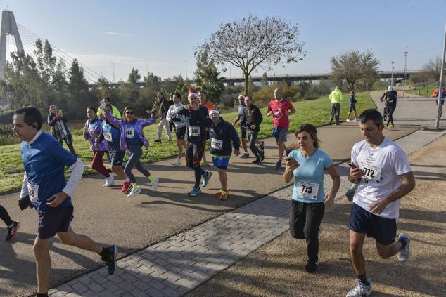 Fotos: Búscate en la San Silvestre pacense