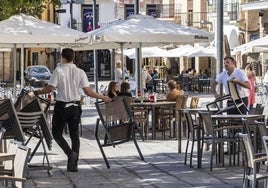 La hostelería es la actividad con un mayor número de trabajadores con contratos fijos discontinuos.