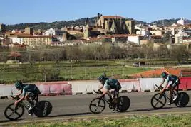 Las mejores imágenes de la primera etapa de la Vuelta a Extremadura